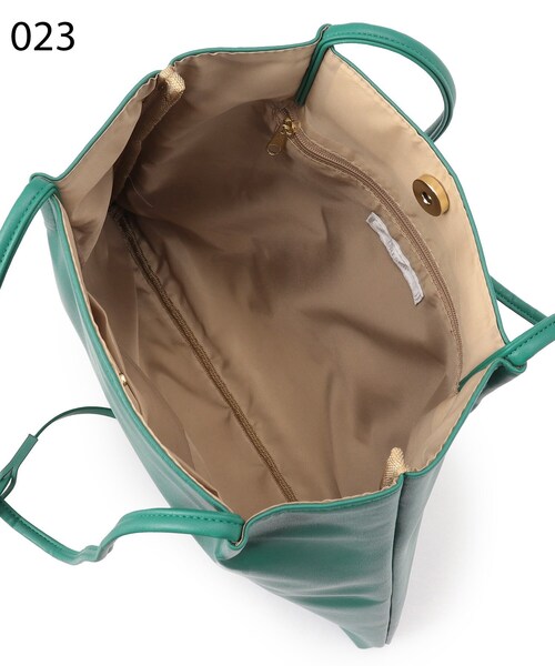 SHOO・LA・RUE（シューラルー）の「◆つまみハンドルトートバッグ（トートバッグ・レディース・ホワイト/ブラック/ダークグリーン/グレー/オレンジ/ブラック系3/アイボリー/ブラック系/ピンク系・00）」の16枚目の写真