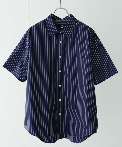 ITEMS URBANRESEARCH（アイテムズ アーバンリサーチ）の「レギュラーカラー ストライプ半袖シャツ（シャツ/ブラウス・メンズ・ライトブルー/ネイビー/ブルー・MEDIUM/LARGE）」の3枚目の写真