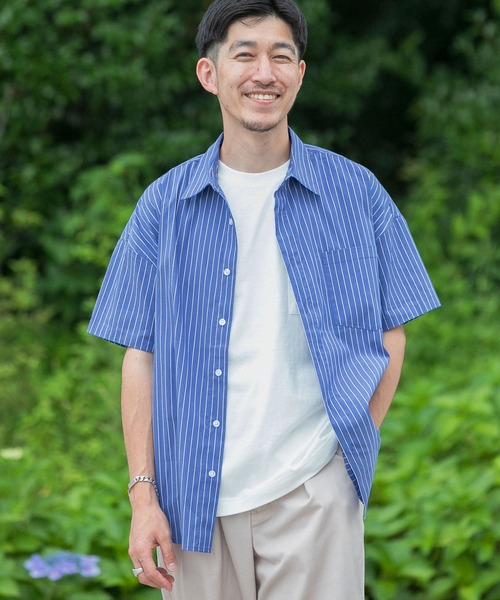 ITEMS URBANRESEARCH（アイテムズ アーバンリサーチ）の「レギュラーカラー ストライプ半袖シャツ（シャツ/ブラウス・メンズ・ライトブルー/ネイビー/ブルー・MEDIUM/LARGE）」の10枚目の写真