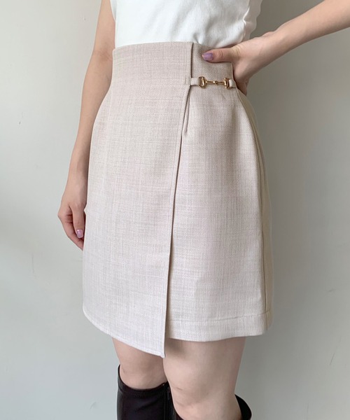 OLIVE des OLIVE（オリーブデオリーブ）の「ラップ風ミニスカート（スカート・レディース・ダークブラウン/アイボリー・FREE）」の2枚目の写真