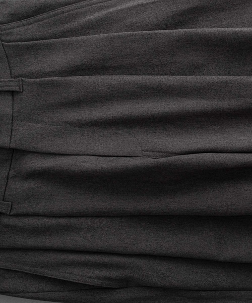 remer（リメール）の「loose double tuck wide PT / ルーズダブルタックワイドパンツ22AW（その他パンツ・メンズ・チャコールグレー/ブラック/グレイッシュベージュ・SMALL/MEDIUM/LARGE）」の6枚目の写真