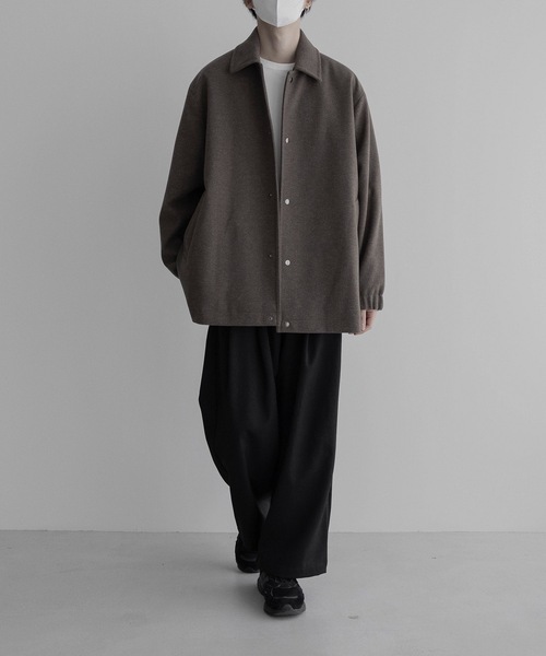remer（リメール）の「loose double tuck wide PT / ルーズダブルタックワイドパンツ22AW（その他パンツ・メンズ・チャコールグレー/ブラック/グレイッシュベージュ・SMALL/MEDIUM/LARGE）」の9枚目の写真