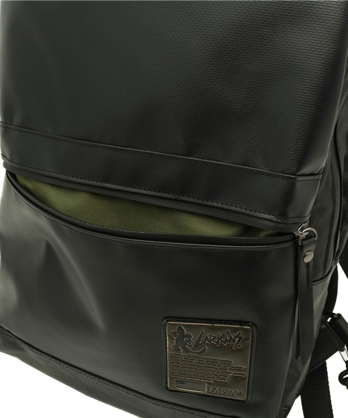 VENCEEXCHANGE(ヴァンスエクスチェンジ)の「LARKINS ラーキンスB BRIEFPACK (ショルダーバッグ・メンズ・ブラック/ダークグリーン・FREE)」の7枚目の写真