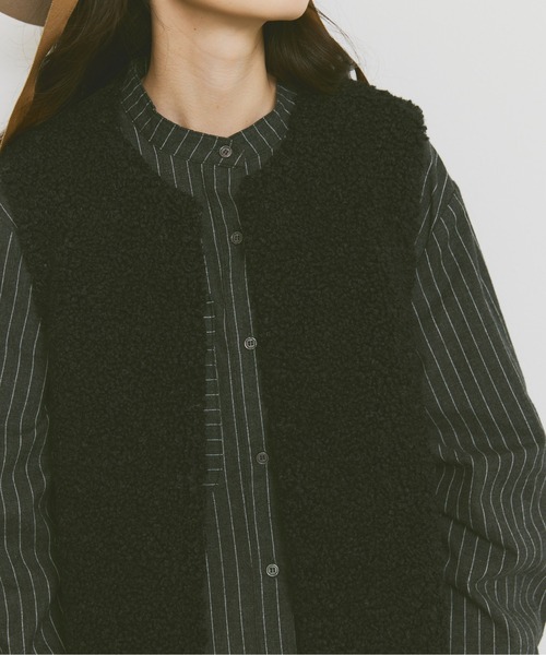 Libra Cue（リブラ キュー）の「ボアロングベスト（その他アウター・レディース・ブラック/アイボリー・FREE）」の10枚目の写真