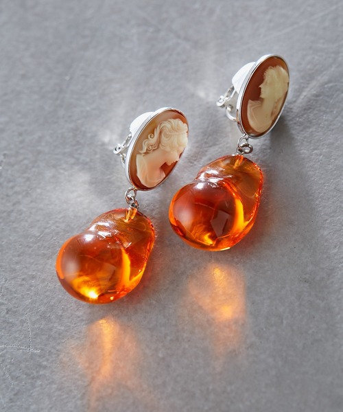 ear PAPILLONNER（イアパピヨネ）の「【SUM1 STYLE（スミスタイル）】バロックカメオイヤリング（イヤリング・レディース・オレンジ・FREE）」の14枚目の写真