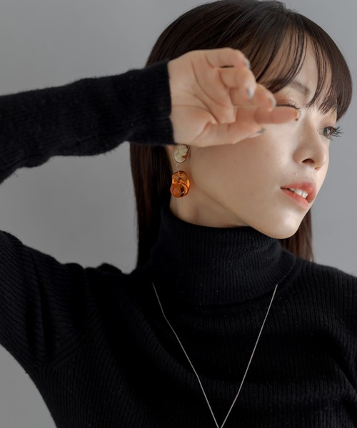 ear PAPILLONNER（イアパピヨネ）の「【SUM1 STYLE（スミスタイル）】バロックカメオイヤリング（イヤリング・レディース・オレンジ・FREE）」の8枚目の写真