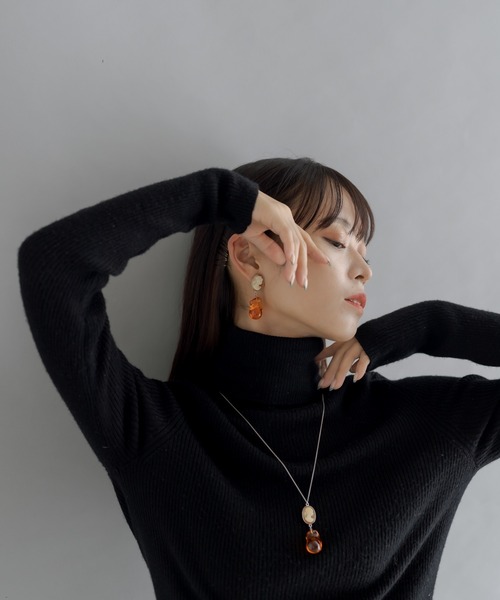 ear PAPILLONNER（イアパピヨネ）の「【SUM1 STYLE（スミスタイル）】バロックカメオイヤリング（イヤリング・レディース・オレンジ・FREE）」の7枚目の写真