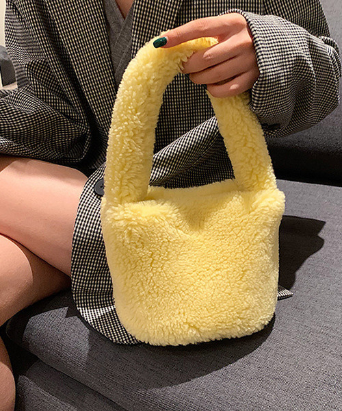 c.u.l(シーユーエル)の「ボアミニバッグ cula505(ハンドバッグ・レディース・ブラウン/ベージュ/ブルー/グリーン/イエロー/アイボリー・FREE)」の6枚目の写真