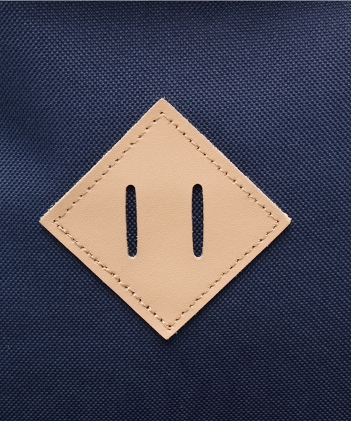 INDISPENSABLE （インディスペンサブル）の「WEGO/INDISPENSABLE デイパック FUNK（バックパック/リュック・メンズ・ブラック/ブラック系その他/グレー/カーキ/ネイビー/レッド系その他/その他1/その他2・FREE）」の11枚目の写真