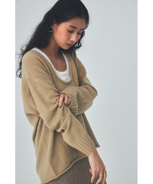 THEATRE PRODUCTS(シアタープロダクツ)の「Vネックプルオーバー(ニット/セーター・レディース・ブラック/ベージュ/ブルー・FREE)」の19枚目の写真