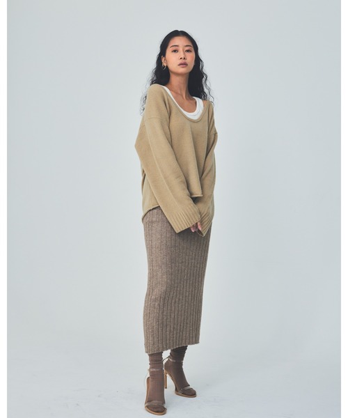 THEATRE PRODUCTS(シアタープロダクツ)の「Vネックプルオーバー(ニット/セーター・レディース・ブラック/ベージュ/ブルー・FREE)」の21枚目の写真