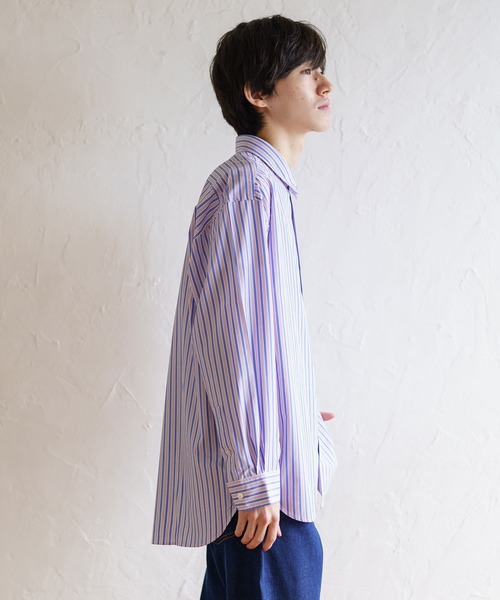 BRICK & SONS（ブリックアンドサンズ）の「リラックスバックプリーツシャツ＜サックスレッドストライプ＞（シャツ/ブラウス・メンズ・サックスブルー・LL/S/M/L/XS）」の5枚目の写真