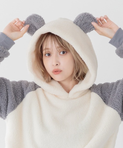 Dita(ディータ)の「ぷっくり耳付き。パンダ耳ファー起毛パーカーセットアップ(ルームウェア/パジャマ・レディース・ミント/グレイッシュベージュ/ピンク/ブルーグレー/スモークピンク/アッシュブラウン/グレー/サックスブルー・FREE)」の9枚目の写真