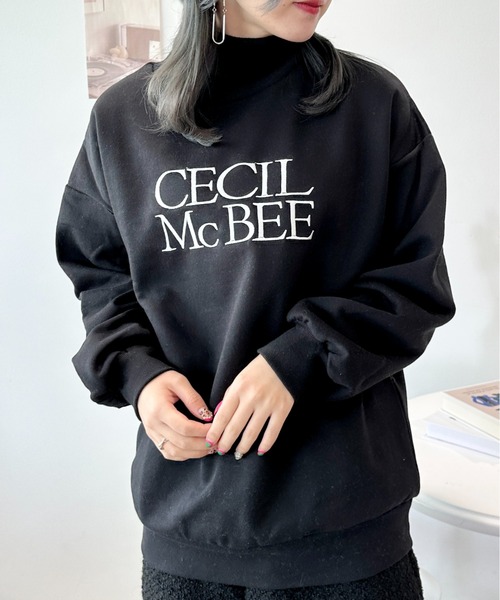 CECIL McBEE（セシルマクビー）の「リバイバルロゴクルーネック