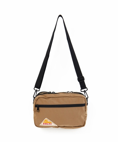 KELTY(ケルティ)の「女性人気商品【KELTY】ショルダーバッグ / RECTANGLE ZIP SHOULDER(ショルダーバッグ・メンズ・セージグリーン/モカ/ブラウン系その他/タン/ブラック/マスタード/ネイビー/ダークグレー/オリーブ・FREE)」の4枚目の写真