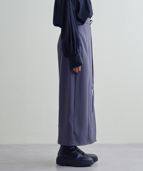 mline（エムライン）の「【サイズ展開あり】[mline]スリットタイトスカート（スカート・レディース・チャコールグレー/ブラック/グリーン・1/2）」の16枚目の写真