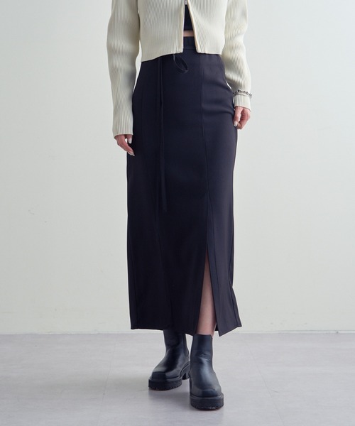 mline（エムライン）の「【サイズ展開あり】[mline]スリットタイトスカート（スカート・レディース・チャコールグレー/ブラック/グリーン・1/2）」の11枚目の写真