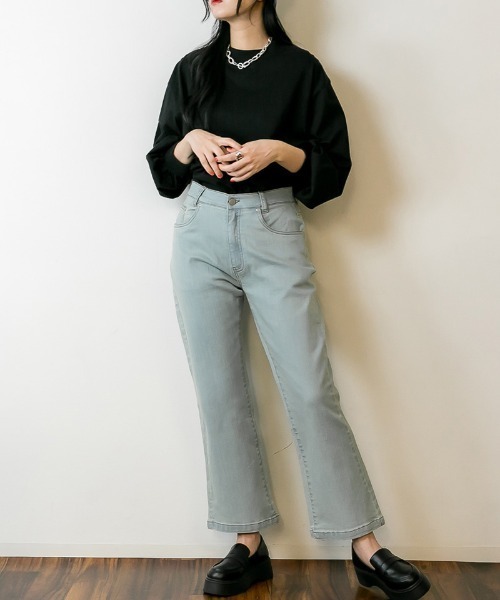 atONE(アットワン)の「atONE セミフレアデニムパンツ(デニムパンツ・レディース・ネイビー/ダークネイビー/ブルー/ブラック・M/L/4L/3L/LL)」の19枚目の写真