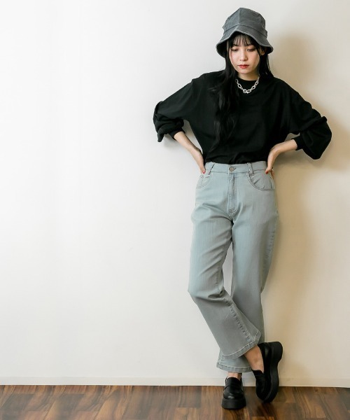 atONE(アットワン)の「atONE セミフレアデニムパンツ(デニムパンツ・レディース・ネイビー/ダークネイビー/ブルー/ブラック・M/L/4L/3L/LL)」の20枚目の写真