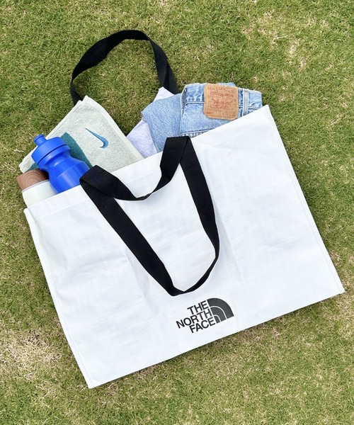 THE NORTH FACE（ザノースフェイス）の「国内未発売 THE NORTH FACE(ザ・ノースフェイス) / SHOPPER BAG-L/ショッパーバッグ L（エコバッグ/サブバッグ・レディース・ホワイト/ホワイト系その他・FREE）」の8枚目の写真