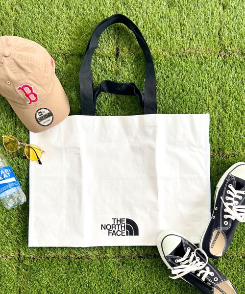 THE NORTH FACE（ザノースフェイス）の「国内未発売 THE NORTH FACE(ザ・ノースフェイス) / SHOPPER BAG-L/ショッパーバッグ L（エコバッグ/サブバッグ・レディース・ホワイト/ホワイト系その他・FREE）」の13枚目の写真