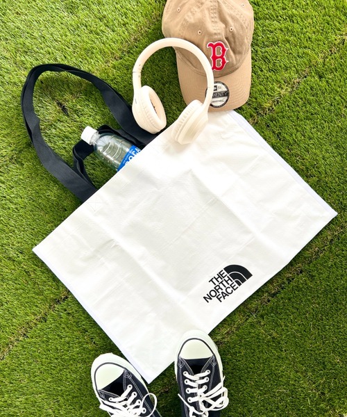 THE NORTH FACE（ザノースフェイス）の「国内未発売 THE NORTH FACE(ザ・ノースフェイス) / SHOPPER BAG-L/ショッパーバッグ L（エコバッグ/サブバッグ・レディース・ホワイト/ホワイト系その他・FREE）」の14枚目の写真