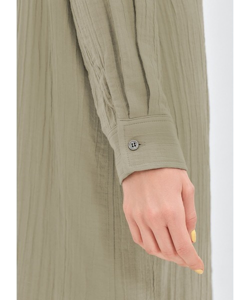 STYLE DELI（スタイルデリ）の「リラックスワッシャーガーゼシャツワンピース（ワンピース・レディース・ライトブラウン/セージグリーン・01/02）」の13枚目の写真