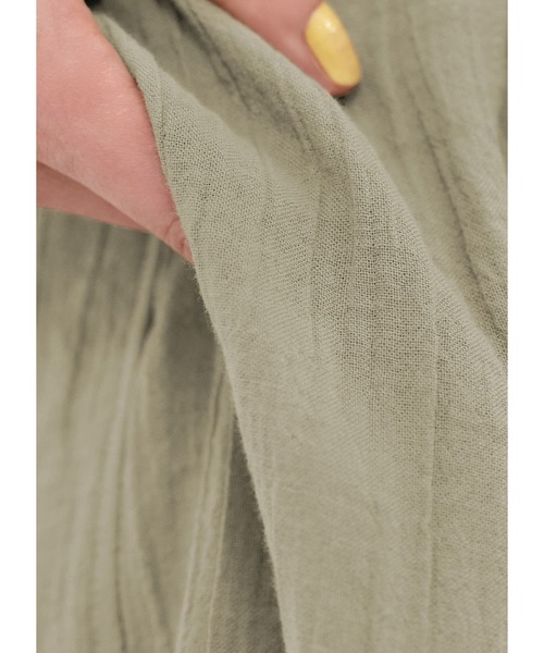STYLE DELI（スタイルデリ）の「リラックスワッシャーガーゼシャツワンピース（ワンピース・レディース・ライトブラウン/セージグリーン・01/02）」の17枚目の写真