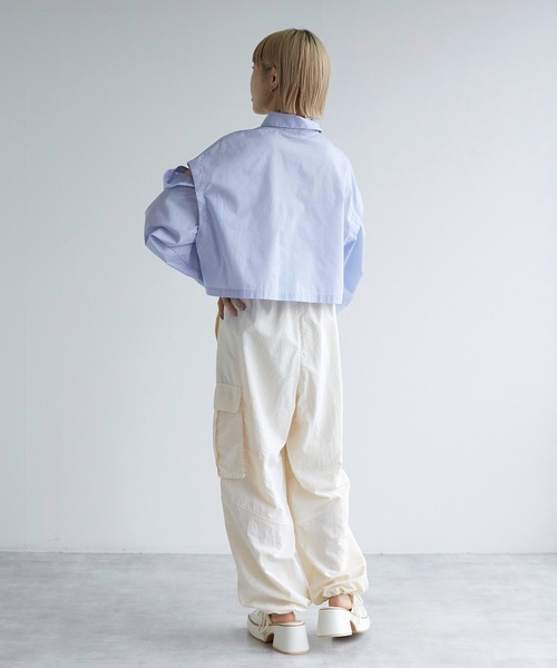 w closet（ダブルクローゼット）の「【2WAY】クロップドシャツ（シャツ/ブラウス・レディース・オフホワイト/サックスブルー/ストライプ・FREE）」の6枚目の写真