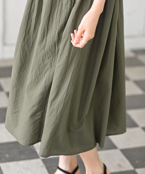 rps（アールピーエス）の「ピンタックフレンチスリーブワンピース（ワンピース・レディース・カーキ/ブラック/パープル・フリー）」の21枚目の写真