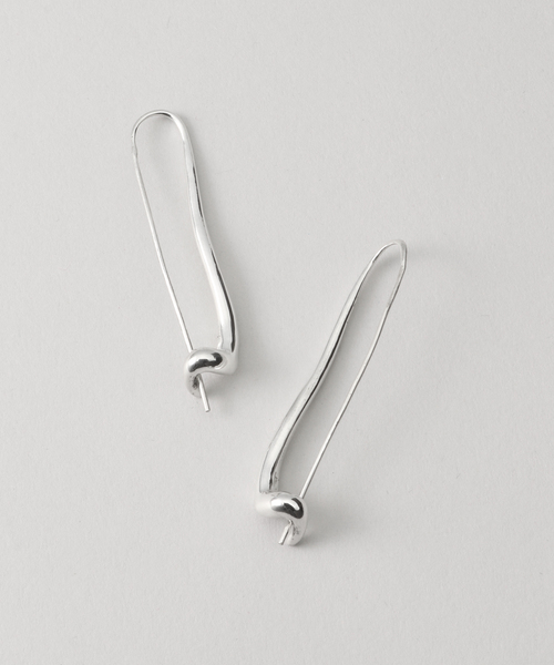 VERMEIL par iena（ヴェルメイユパーイエナ）の「【BULBS/バルブス】VALLISNERIA PORTGUAREENSIS（ピアス（両耳用）・レディース・シルバー・FREE）」の2枚目の写真