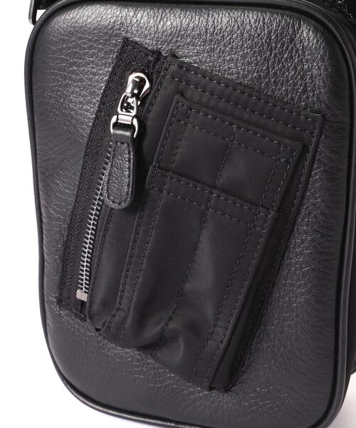 AVIREX（アヴィレックス）の「【直営店限定】NYLON COMBI LEATHER SHOULDER BAG/ ナイロンコンビ レザーショルダーバッグ（ショルダーバッグ・レディース・ブラック・F）」の5枚目の写真