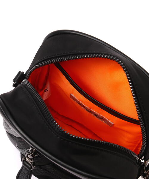 AVIREX（アヴィレックス）の「【直営店限定】NYLON COMBI LEATHER SHOULDER BAG/ ナイロンコンビ レザーショルダーバッグ（ショルダーバッグ・レディース・ブラック・F）」の11枚目の写真