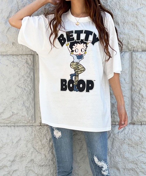 GLAMOROUS JANE（グラマラスジェーン）の「ストリートガールBETTY BOOPTシャツ（Tシャツ/カットソー・レディース・オフホワイト/ブラック/チャコールグレー・FREE）」の2枚目の写真