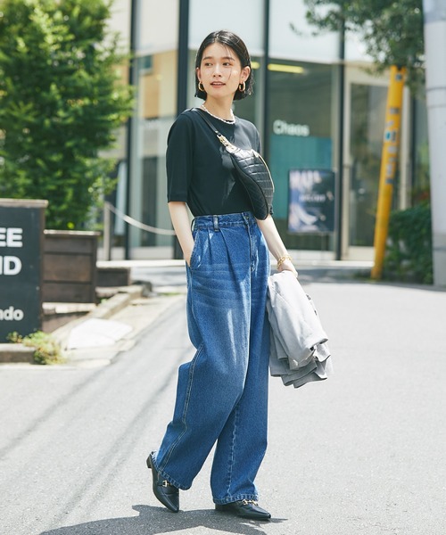新品　RIVE DROITE タックデニムパンツ　38 RIVE DROITE（リヴドロワ）の「MONN.:. (モン)/タックデニム