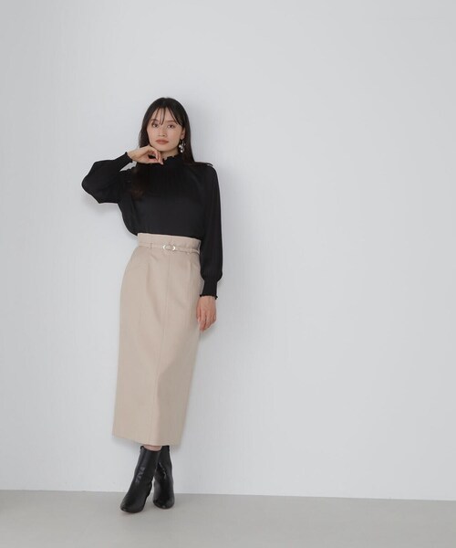 NATURAL BEAUTY BASIC(ナチュラルビューティーベーシック)の「◇シャーリングネックブラウス(シャツ/ブラウス・レディース・ブラック/マジェンタ/オフホワイト/ピンク・SMALL/MEDIUM)」の6枚目の写真