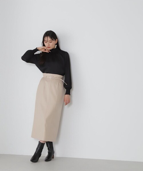 NATURAL BEAUTY BASIC(ナチュラルビューティーベーシック)の「◇シャーリングネックブラウス(シャツ/ブラウス・レディース・ブラック/マジェンタ/オフホワイト/ピンク・SMALL/MEDIUM)」の10枚目の写真