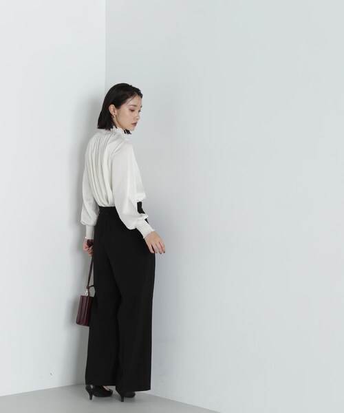 NATURAL BEAUTY BASIC(ナチュラルビューティーベーシック)の「◇シャーリングネックブラウス(シャツ/ブラウス・レディース・ブラック/マジェンタ/オフホワイト/ピンク・SMALL/MEDIUM)」の18枚目の写真
