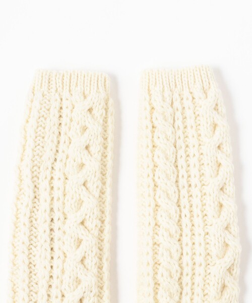 BEAMS BOY（ビームスボーイ）の「HIGHLAND 2000 / ケーブル アーム ウォーマー（アームカバー・レディース・レッド/グレー系その他/オフホワイト・ONE SIZE）」の4枚目の写真