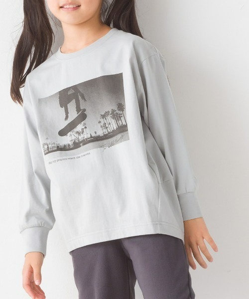 OMNES(オムネス)の「キッズコクーンシルエットプリント長袖Tシャツ(Tシャツ/カットソー・キッズ・ホワイト/ブラック/グレー/グリーン・100/110/130/140/120)」の1枚目の写真