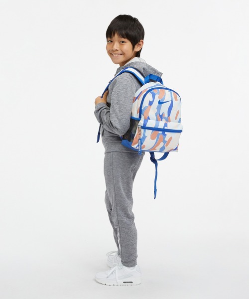 NIKE(ナイキ)の「ナイキ ブラジリア JDI キッズ ミニ バックパック (11L) / Nike Brasilia JDI Kids' Mini Backpack (11L)(バックパック/リュック・キッズ・ロイヤルブルー/ダークグリーン・ONE SIZE)」の15枚目の写真
