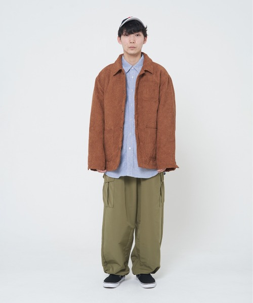 ROUGH TRADE(ラフトレード)の「コーデュロイ裏キルトカバーオール(M1)(カバーオール・メンズ・ナチュラル/ライトグリーン/ブラウン/グレー・MEDIUM/LARGE/X-LARGE)」の15枚目の写真