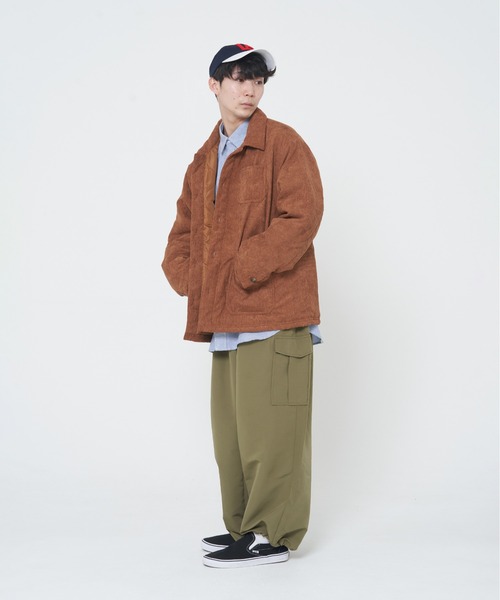 ROUGH TRADE(ラフトレード)の「コーデュロイ裏キルトカバーオール(M1)(カバーオール・メンズ・ナチュラル/ライトグリーン/ブラウン/グレー・MEDIUM/LARGE/X-LARGE)」の16枚目の写真