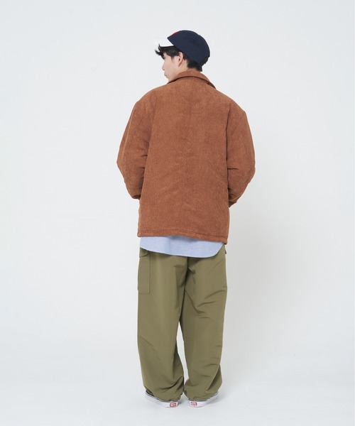 ROUGH TRADE(ラフトレード)の「コーデュロイ裏キルトカバーオール(M1)(カバーオール・メンズ・ナチュラル/ライトグリーン/ブラウン/グレー・MEDIUM/LARGE/X-LARGE)」の17枚目の写真