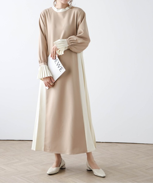 La-gemme(ラジェム)の「プリーツ切換えワンピース(ワンピース・レディース・ブラック系/ブラウン系/ベージュ系その他/ブルー系その他・フリー)」の3枚目の写真