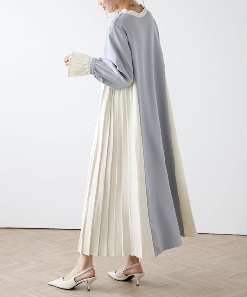 La-gemme(ラジェム)の「プリーツ切換えワンピース(ワンピース・レディース・ブラック系/ブラウン系/ベージュ系その他/ブルー系その他・フリー)」の22枚目の写真