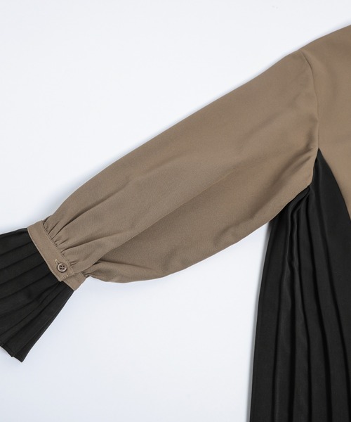 La-gemme(ラジェム)の「プリーツ切換えワンピース(ワンピース・レディース・ブラック系/ブラウン系/ベージュ系その他/ブルー系その他・フリー)」の12枚目の写真