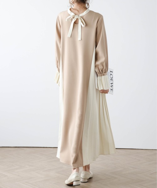 La-gemme(ラジェム)の「プリーツ切換えワンピース(ワンピース・レディース・ブラック系/ブラウン系/ベージュ系その他/ブルー系その他・フリー)」の18枚目の写真