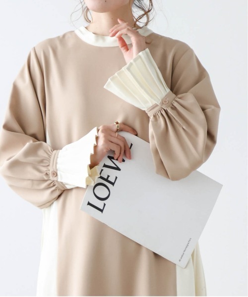 La-gemme(ラジェム)の「プリーツ切換えワンピース(ワンピース・レディース・ブラック系/ブラウン系/ベージュ系その他/ブルー系その他・フリー)」の20枚目の写真