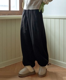 UNE MANSION（ユヌマンション）の「【男女兼用ユニセックス】【 足長効果あり】【起毛仕様】【パンツストリングで調節可能】足長美脚シルエットワイドストレートストリング起毛スウェットパンツ（スウェットパンツ）」